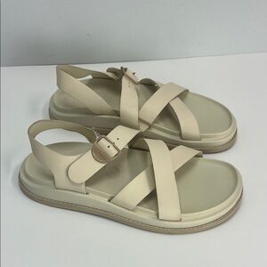 Chaco Townes Sandals Leather Angora Cream Tan Womens 9 Summer Comfort NEW